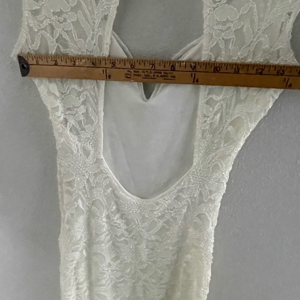 SOLEMIO Off White Ivory Lace Plunge Back Dress size Medium Bride Wedding‎ Party - Picture 7 of 9